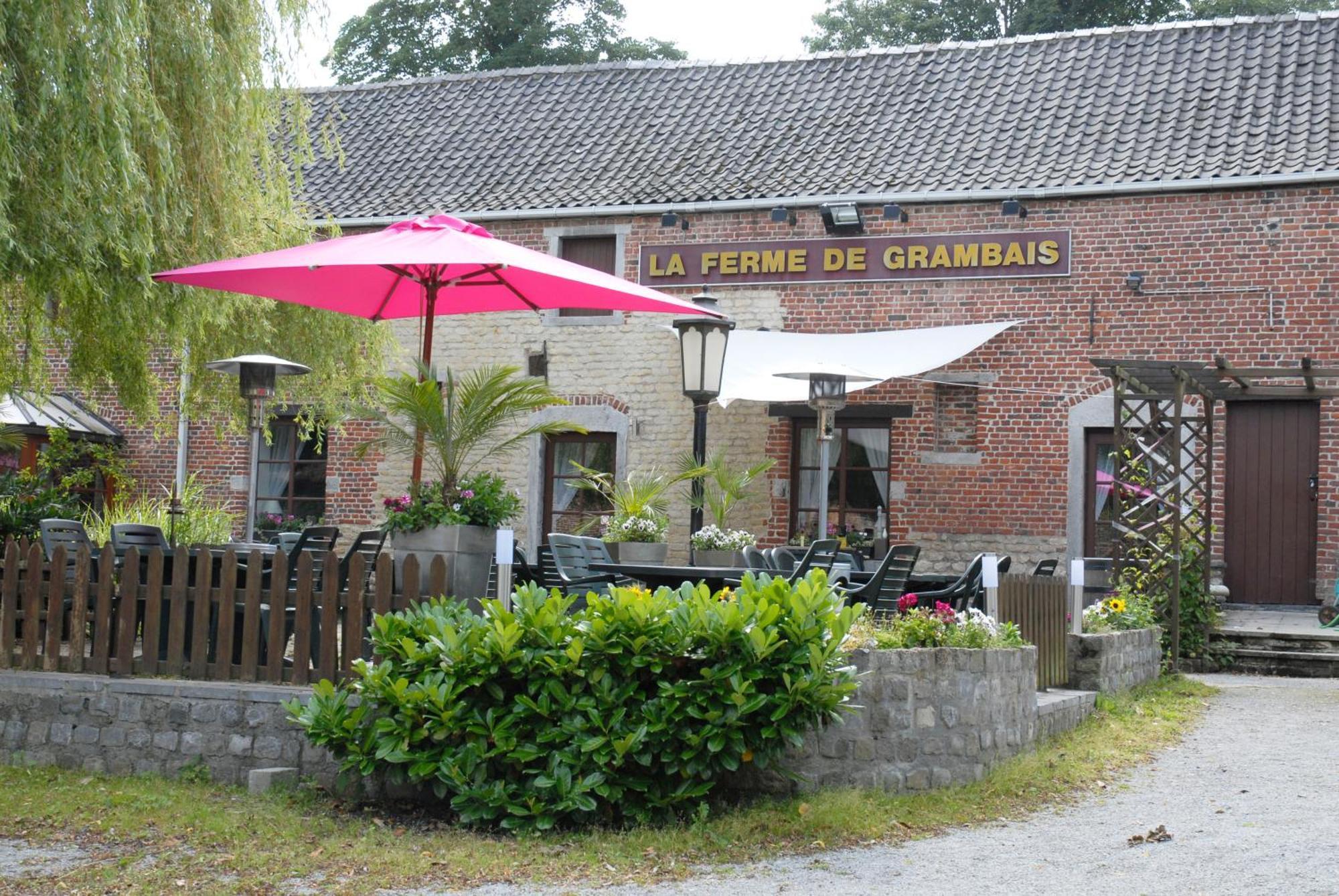 Hotel Restaurant La Ferme De Grambais Nivelles Exterior photo